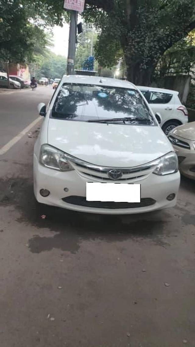 https://images10.gaadi.com/usedcar_image/4521783/original/processed_e303a10d9d19f3501bc21e73ef273fe5.jpg?imwidth=6402