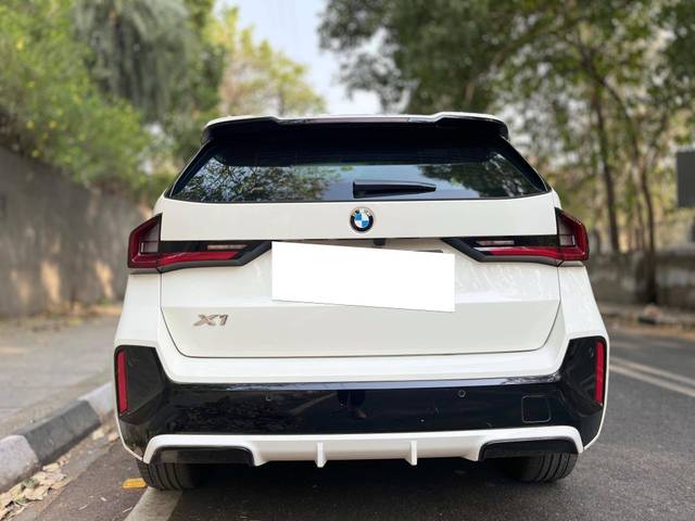 https://images10.gaadi.com/usedcar_image/4521790/original/processed_f6251b8f6c575d0a2ff53000fe12e667.jpg?imwidth=6402