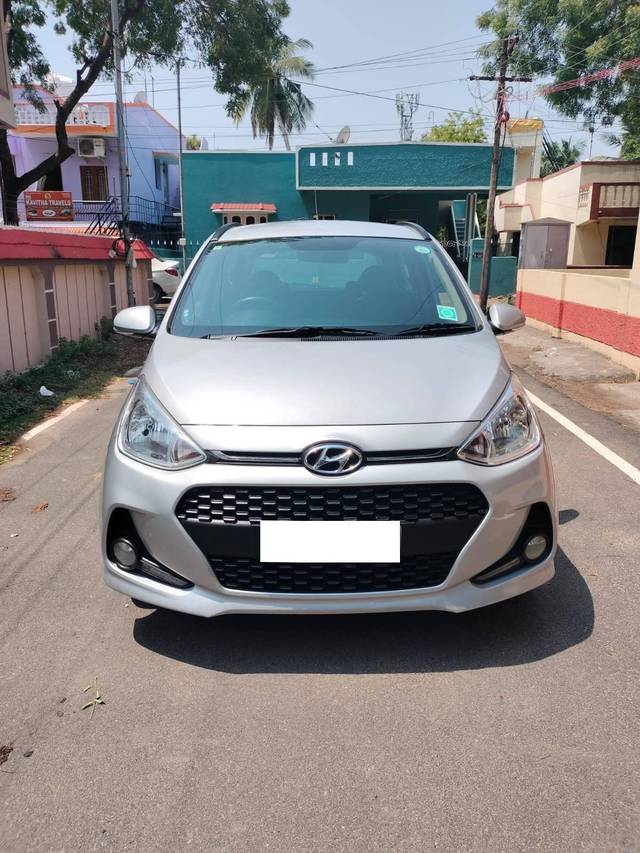 https://images10.gaadi.com/usedcar_image/4521795/original/processed_4c8bb76a37573579a62be722f2c5352d.jpg?imwidth=6402