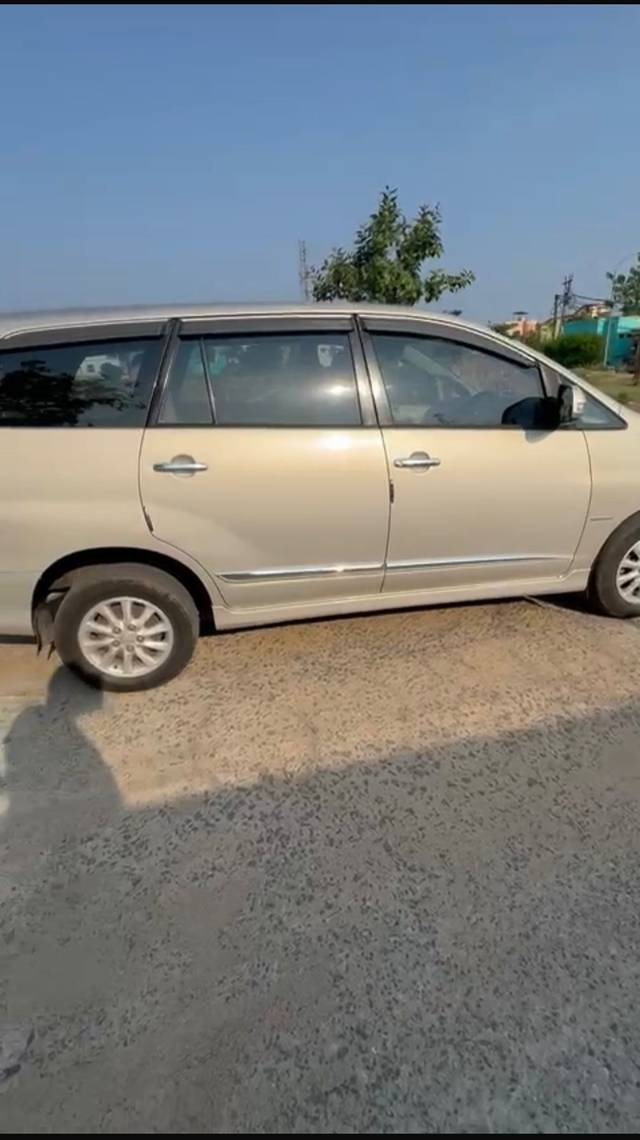 https://images10.gaadi.com/usedcar_image/4521796/original/bb9483f046345bf739b09f0626ad6e75.jpg?imwidth=6401