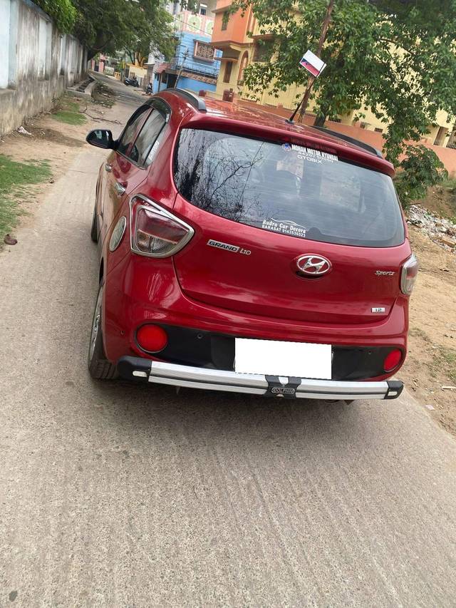 https://images10.gaadi.com/usedcar_image/4521797/original/processed_95cbd1ff5c278e23895dcf84e593dcff.jpg?imwidth=6401