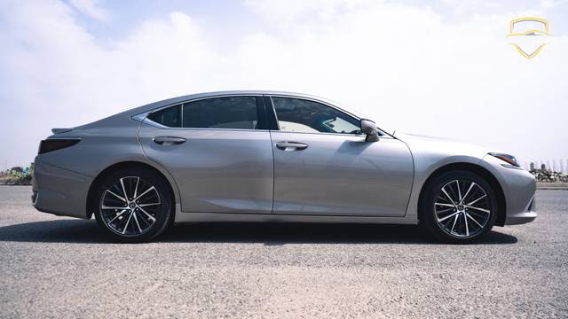 https://images10.gaadi.com/usedcar_image/4521800/original/a8e01adbecc0af0472c33c873e390a12.jpg?imwidth=6401