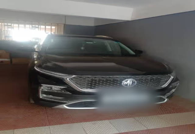 https://images10.gaadi.com/usedcar_image/4521812/original/ac7f12d5-4124-4cfc-97d3-3030dc1c1c98.?imwidth=6400