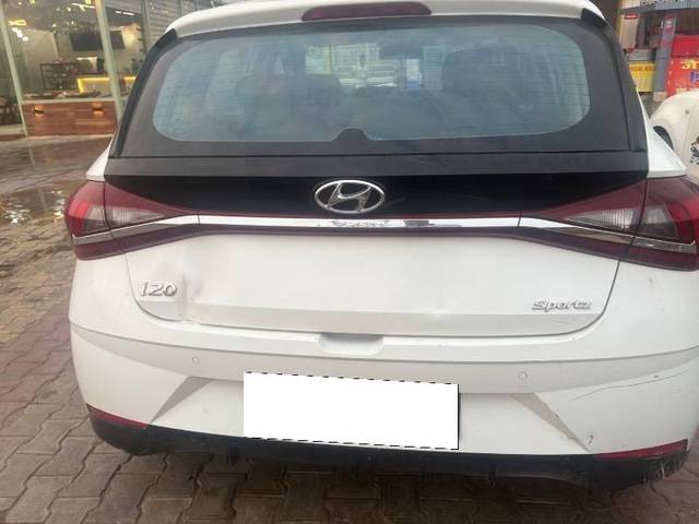 https://images10.gaadi.com/usedcar_image/4521851/original/processed_39890ce8-9fe8-4de2-bc9e-158198a11559.jpeg?imwidth=6401