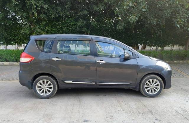 https://images10.gaadi.com/usedcar_image/4521856/original/52b5d30b95c3c3b673bbe77ccfccd69e.jpg?imwidth=6401