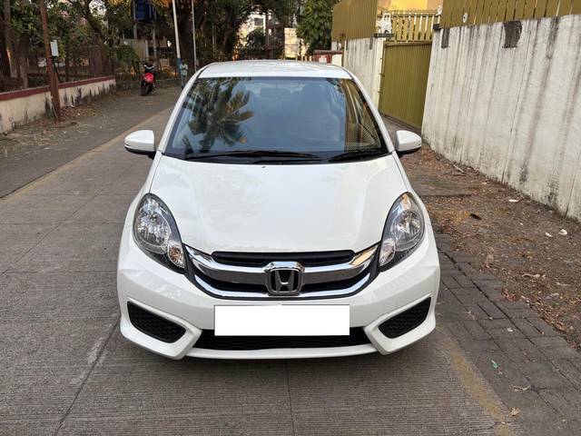 https://images10.gaadi.com/usedcar_image/4521871/original/processed_0fc2c888-6711-4fa4-95be-4a0263f1b0fa.jpg?imwidth=6400