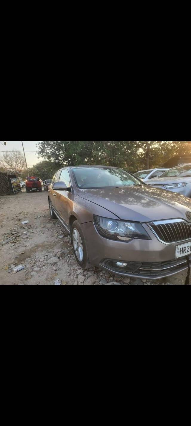 https://images10.gaadi.com/usedcar_image/4521874/original/processed_b62f27a06a6f98d12c39ec9817bf7409.jpg?imwidth=6400