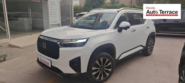 https://images10.gaadi.com/usedcar_image/4521884/original/bec94de513c1a2816f7df2a6c537adbf.jpeg?imwidth=6400