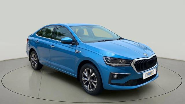 https://images10.gaadi.com/usedcar_image/4521887/original/3b00908e79714e0feb49b5aa9a767fb2.jpg?imwidth=6400