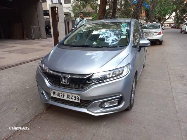 https://images10.gaadi.com/usedcar_image/4521905/original/processed_27784e7cc9ebdbbcebb877b07b38321c.jpg?imwidth=6400