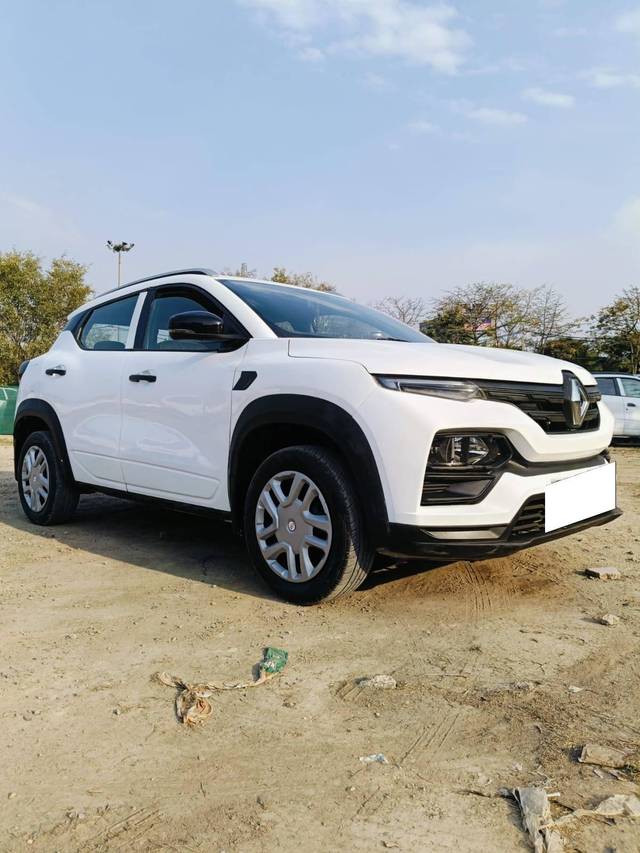 https://images10.gaadi.com/usedcar_image/4521912/original/processed_4cc9f6dcc531df4075b743f57a50f868.jpg?imwidth=6400