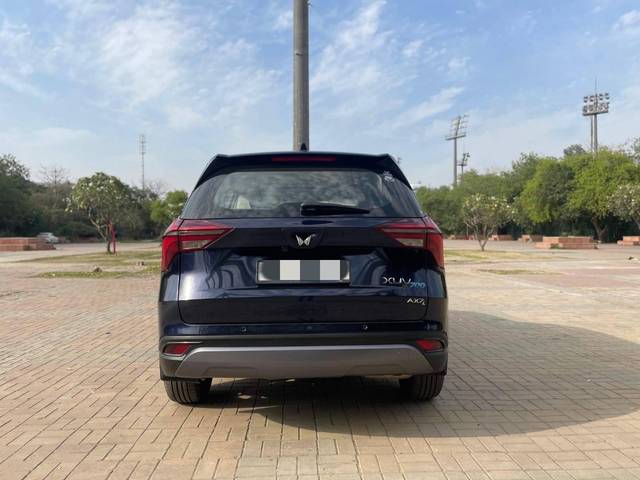 https://images10.gaadi.com/usedcar_image/4521917/original/processed_3bf10ec9b186d2c61d7da1e3e5f3f8de.jpg?imwidth=6402