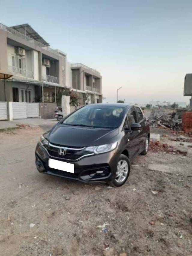 https://images10.gaadi.com/usedcar_image/4521918/original/processed_2ec6b4b1-4594-4e9f-91bf-feca6d6ece6e.jpg?imwidth=6400