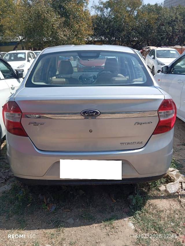 https://images10.gaadi.com/usedcar_image/4521920/original/processed_5faeb8d45a6a210bacfe8e21cb1202c6.jpg?imwidth=6401