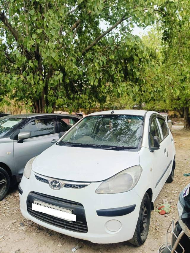 https://images10.gaadi.com/usedcar_image/4521924/original/processed_09ed7d6c4a93ace843dca49cebcc6281.jpg?imwidth=6402