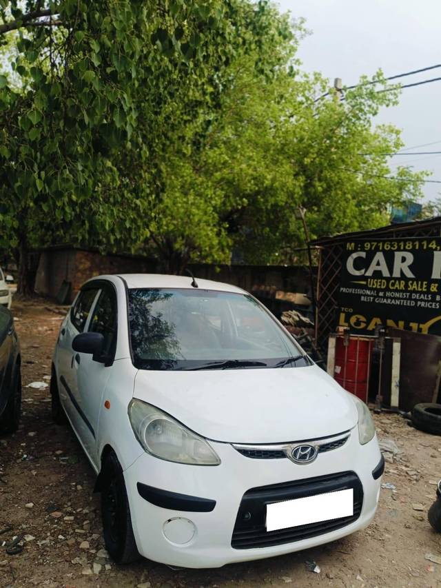 https://images10.gaadi.com/usedcar_image/4521924/original/processed_176acd7fc719ce5612d285f99e854e9c.jpg?imwidth=6400