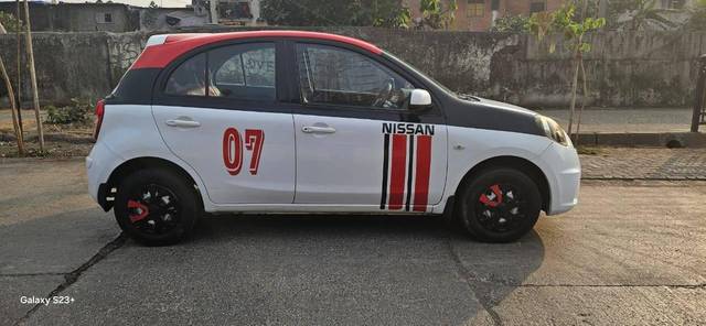 https://images10.gaadi.com/usedcar_image/4521926/original/processed_b480fac0cb201df15739003eb3859e71.jpeg?imwidth=6401