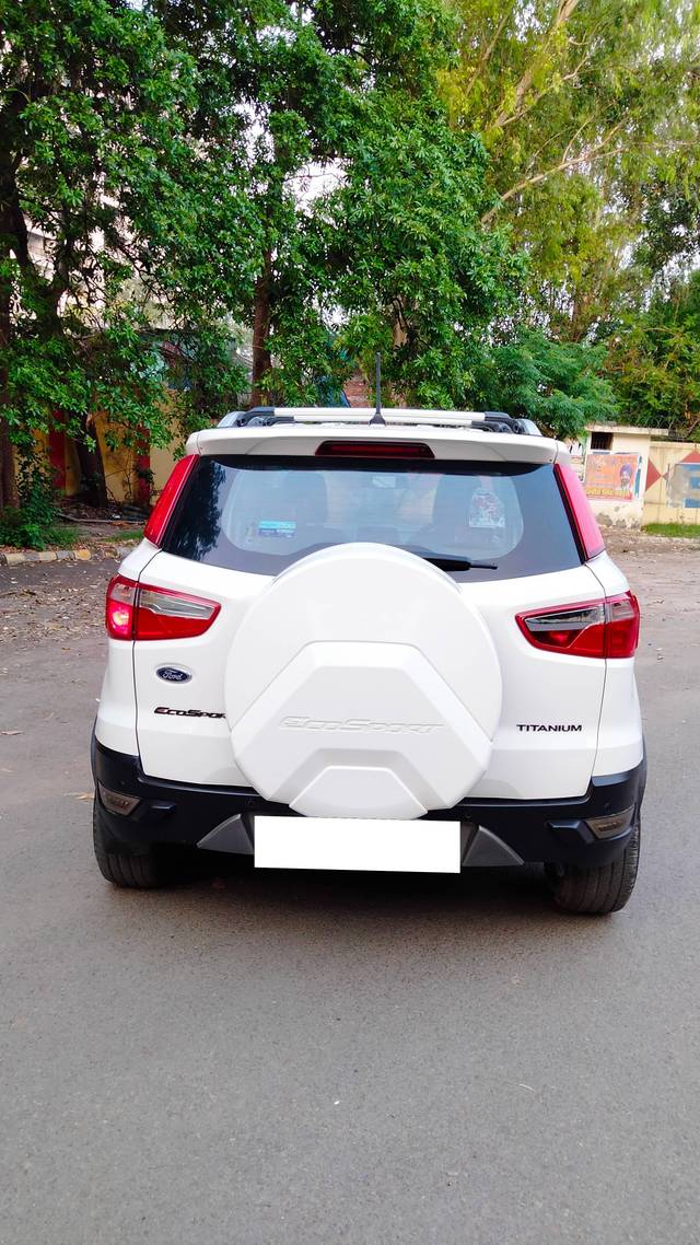 https://images10.gaadi.com/usedcar_image/4521931/original/processed_3fdba8c9cf769f7fc417356e00665ba0.jpg?imwidth=6402
