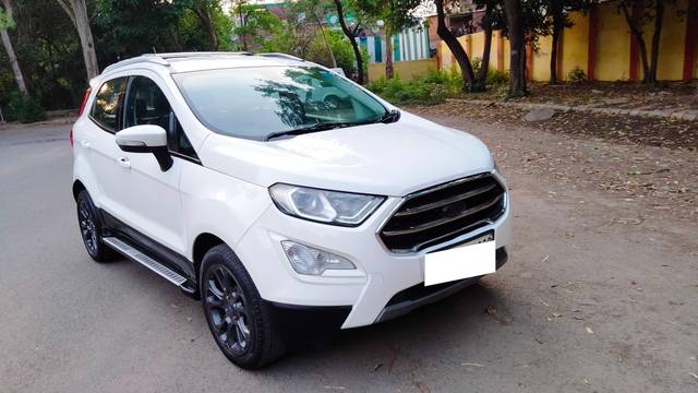 https://images10.gaadi.com/usedcar_image/4521931/original/processed_6a40bccf5de6e5823ea30bf0f34897c8.jpg?imwidth=6400