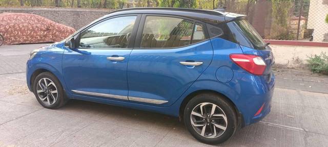 https://images10.gaadi.com/usedcar_image/4521933/original/processed_a7434e98-5acc-489a-97e8-037442820afe.jpg?imwidth=6402