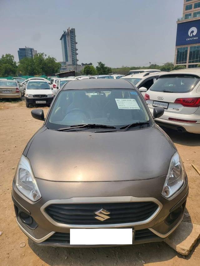 https://images10.gaadi.com/usedcar_image/4521942/original/processed_8ee454f0c8a9cd816b0de805030d6092.jpg?imwidth=6401