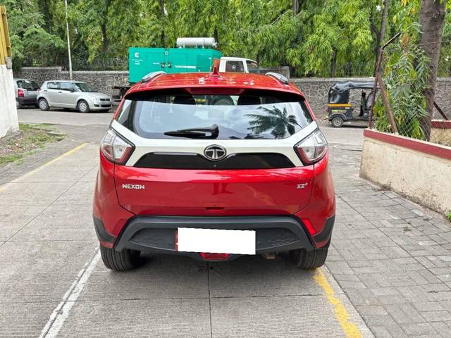https://images10.gaadi.com/usedcar_image/4521952/original/processed_72a5d65d-58af-4b25-a0bd-c07994e0a6bc.jpg?imwidth=6402