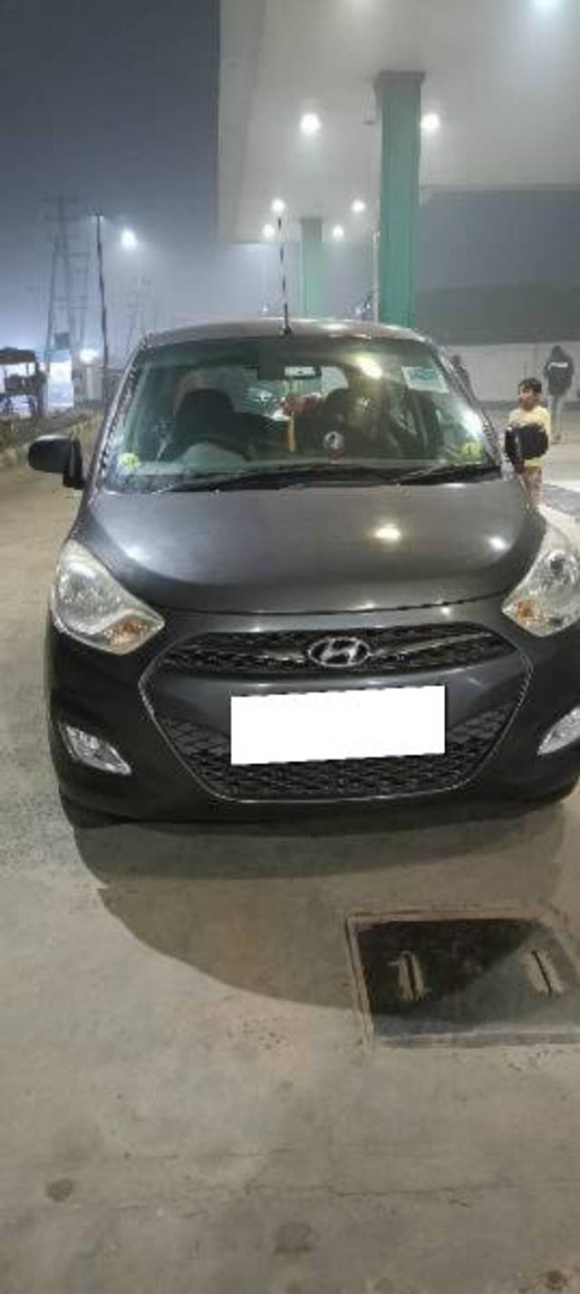 https://images10.gaadi.com/usedcar_image/4521984/original/processed_f81450b2-6727-41ec-9704-eb266b070909.jpg?imwidth=6400