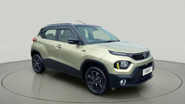 https://images10.gaadi.com/usedcar_image/4521985/original/0d6efc83b9c886842de645fb3939711f.jpg?imwidth=6400