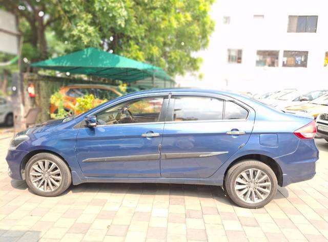 https://images10.gaadi.com/usedcar_image/4521991/original/bc411c74dca8f9ede25391685bc3670c.jpg?imwidth=6402
