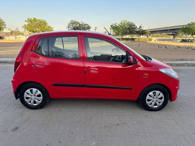 https://images10.gaadi.com/usedcar_image/4521998/original/processed_2eca32e0754cd5d644b6c58cb35c714e.jpg?imwidth=6401