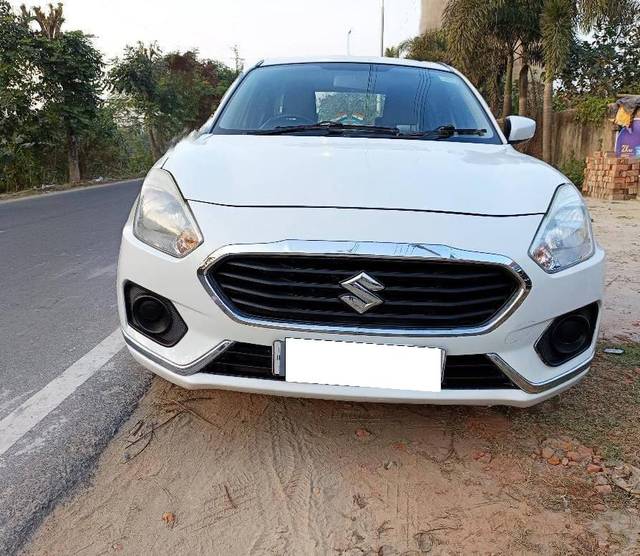 https://images10.gaadi.com/usedcar_image/4522006/original/processed_6473a7f681df90087b7dfa44f2c88bb3.jpg?imwidth=6401