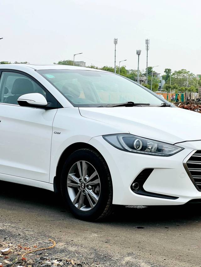 https://images10.gaadi.com/usedcar_image/4522011/original/processed_1d735cc1d4680696c96c7087c92fff46.jpg?imwidth=6400