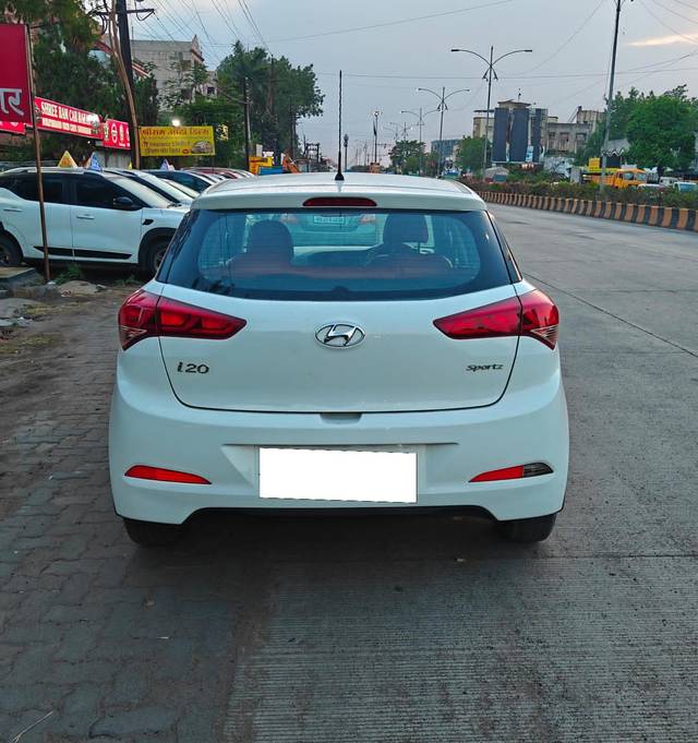 https://images10.gaadi.com/usedcar_image/4522026/original/processed_c25da425ab141fc59436e4d1d5be9bf7.jpg?imwidth=6401