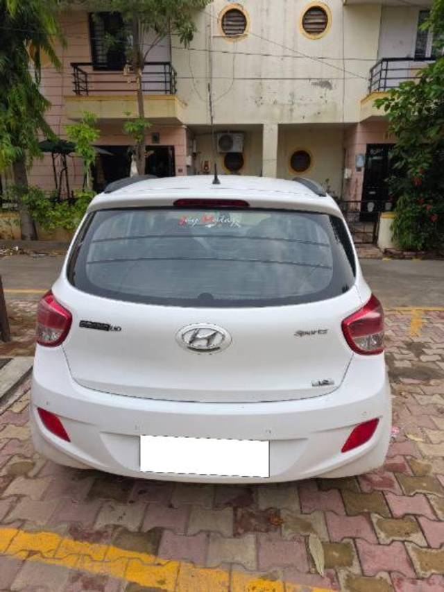 https://images10.gaadi.com/usedcar_image/4522036/original/processed_72ff102c-4298-4e49-ad87-025b7e7649e9.jpg?imwidth=6402