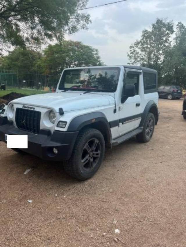 https://images10.gaadi.com/usedcar_image/4522044/original/processed_ae13fe7e-aebc-4e9b-9583-608cdf66b5da.jpeg?imwidth=6400