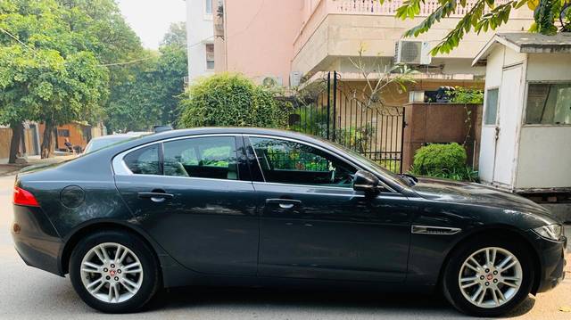 https://images10.gaadi.com/usedcar_image/4522055/original/197add031c5af283f5e3b60c3cc352cb.jpg?imwidth=6401