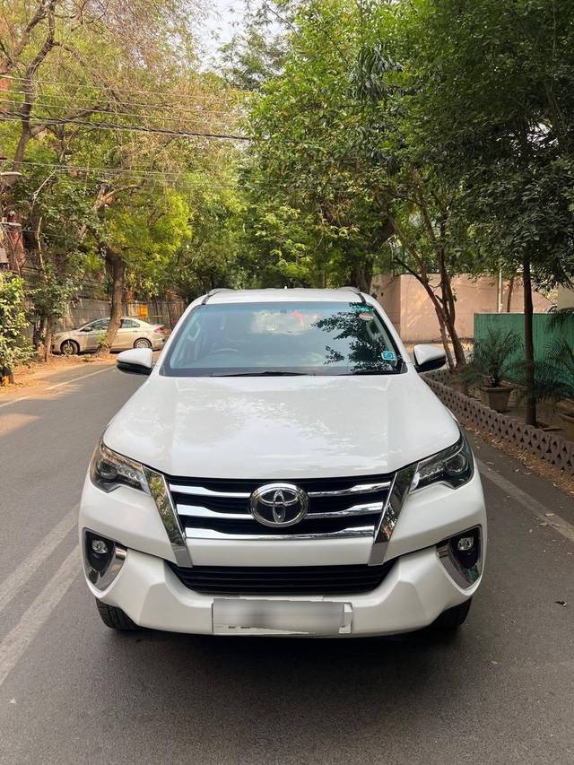 https://images10.gaadi.com/usedcar_image/4522063/original/processed_82d23ab9627891128f6783126f5a0ac5.jpg?imwidth=6400