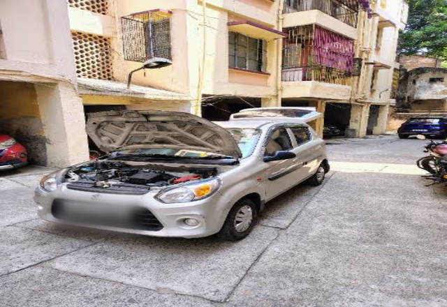 https://images10.gaadi.com/usedcar_image/4522072/original/ca417eb0-4550-47b2-a303-89d5abdb7a82.?imwidth=6400