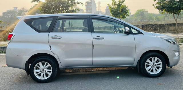 https://images10.gaadi.com/usedcar_image/4522107/original/5b4936c0287fb70bfe33d5055e40aa21.jpg?imwidth=6401
