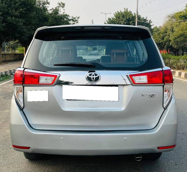 https://images10.gaadi.com/usedcar_image/4522107/original/processed_85a30482f6e4b9217a64b1d3f7eb4efc.jpg?imwidth=6402