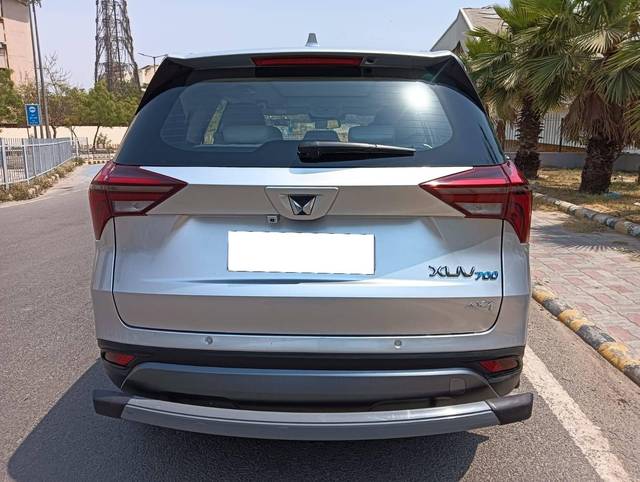 https://images10.gaadi.com/usedcar_image/4522110/original/processed_737a5ef9449e3f8b13d6d8c4d31ed8e6.jpg?imwidth=6402