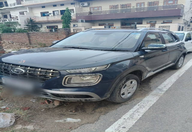 https://images10.gaadi.com/usedcar_image/4522157/original/78e73df5-2acc-49ea-807f-0f8031195df8.?imwidth=6400