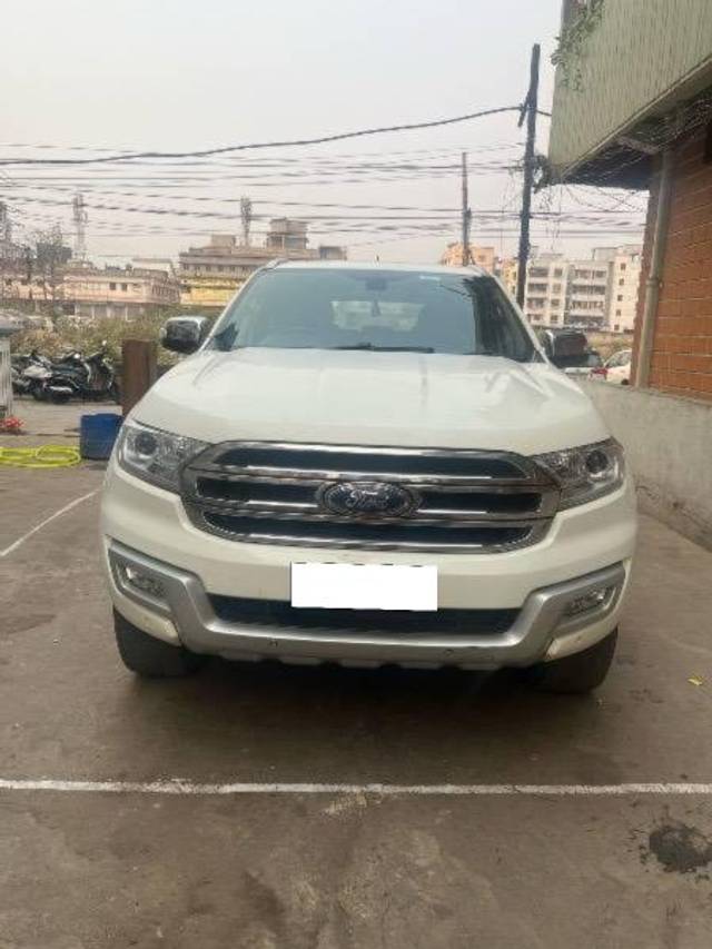 https://images10.gaadi.com/usedcar_image/4522176/original/processed_26d26490-d73a-403c-a359-c40d3de587ae.jpeg?imwidth=6400
