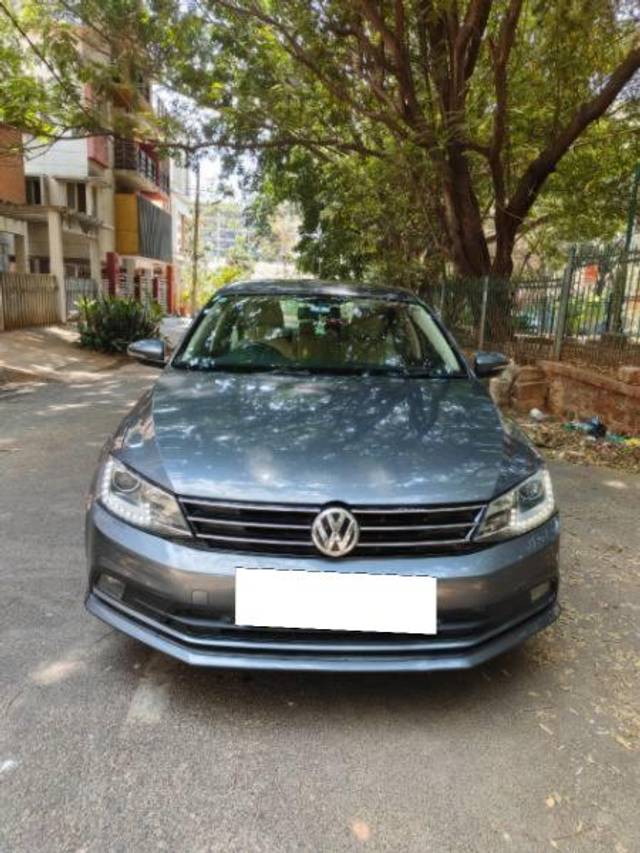 https://images10.gaadi.com/usedcar_image/4522182/original/processed_bd67ecbb-012f-48e4-8138-cf9403cb228d.jpg?imwidth=6402