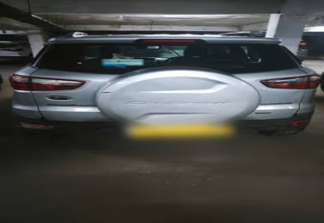 https://images10.gaadi.com/usedcar_image/4522190/original/919732dd-38f4-41d4-af71-5944d7788629.?imwidth=6400