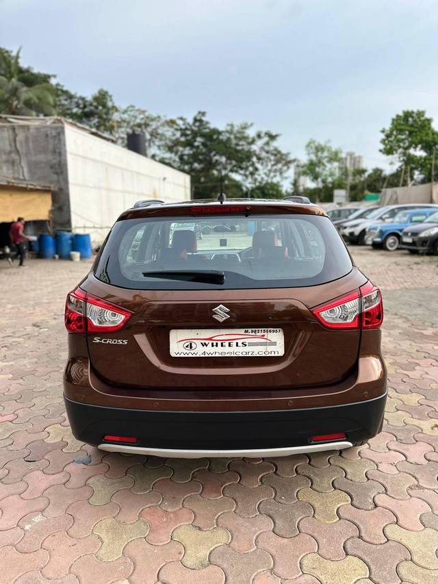 https://images10.gaadi.com/usedcar_image/4522192/original/processed_a0a3d5010a53f26a79e48111ffd711a2.jpg?imwidth=6401