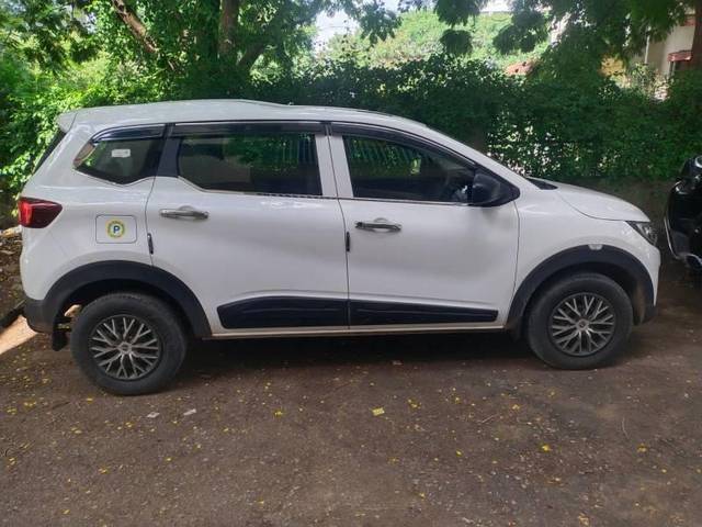 https://images10.gaadi.com/usedcar_image/4522193/original/processed_72a09df1-afe8-4149-baf1-6ca52dca991c.jpg?imwidth=6401