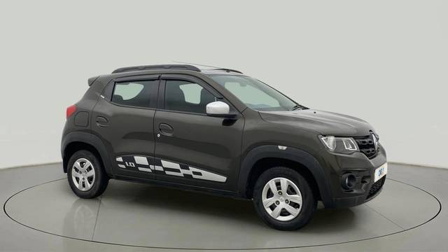 https://images10.gaadi.com/usedcar_image/4522195/original/54fa2d9e18841c2c872f7faddc1f363f.jpg?imwidth=6400