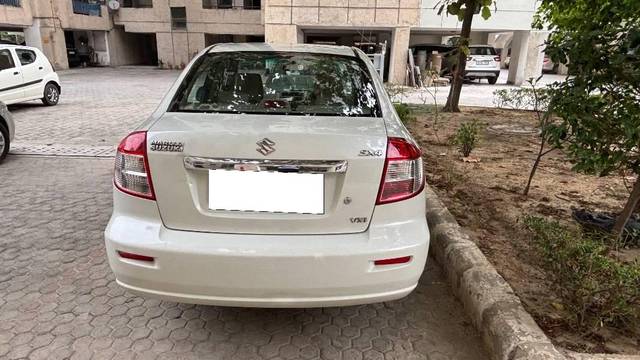 https://images10.gaadi.com/usedcar_image/4522199/original/processed_6984ac3d-3a36-428a-8bf3-d1cce2c96f14.jpeg?imwidth=6400