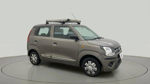 https://images10.gaadi.com/usedcar_image/4522210/original/ce11ab0e32f9d9864be6281da5986029.jpg?imwidth=6400